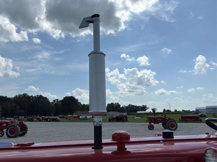 farmall-240-image-51