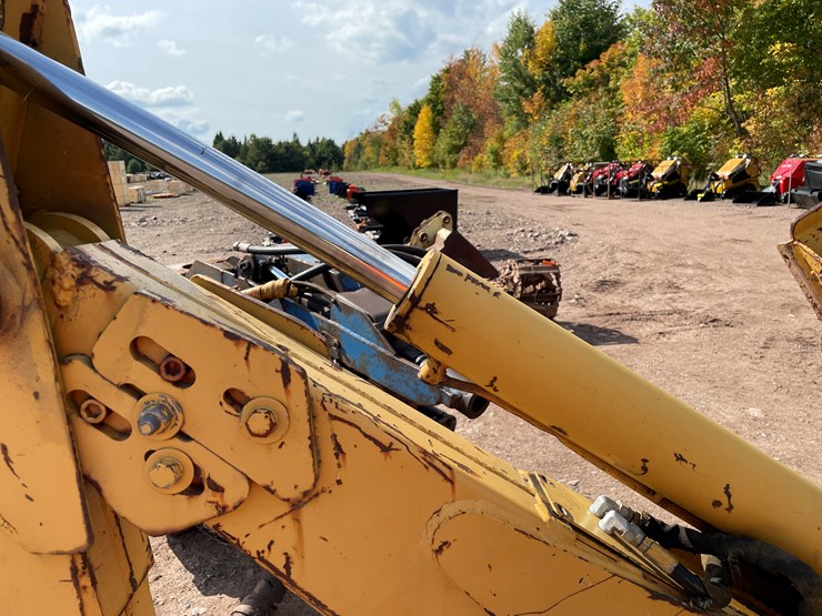#8203-•-vermeer-b930-backhoe-attachment-image-18