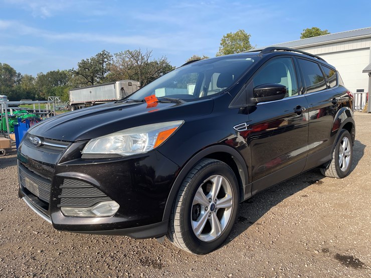2013-ford-escape-se-image-1