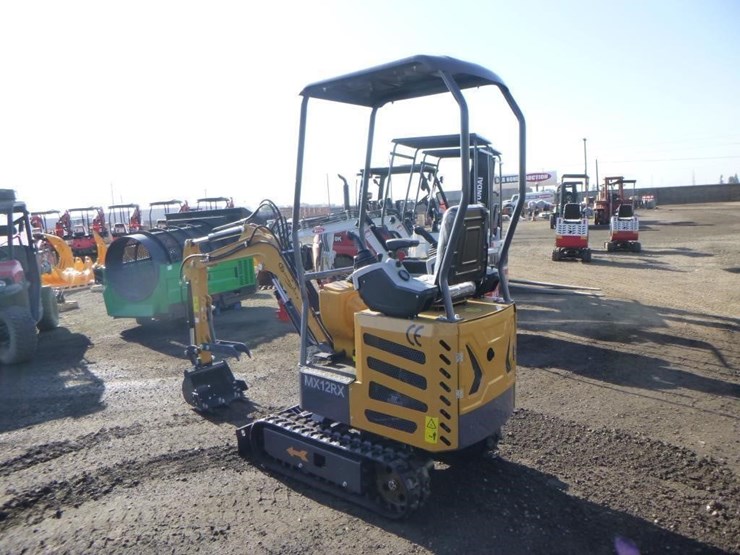 2025-agt-mx12rx-hydraulic-excavator-image-4