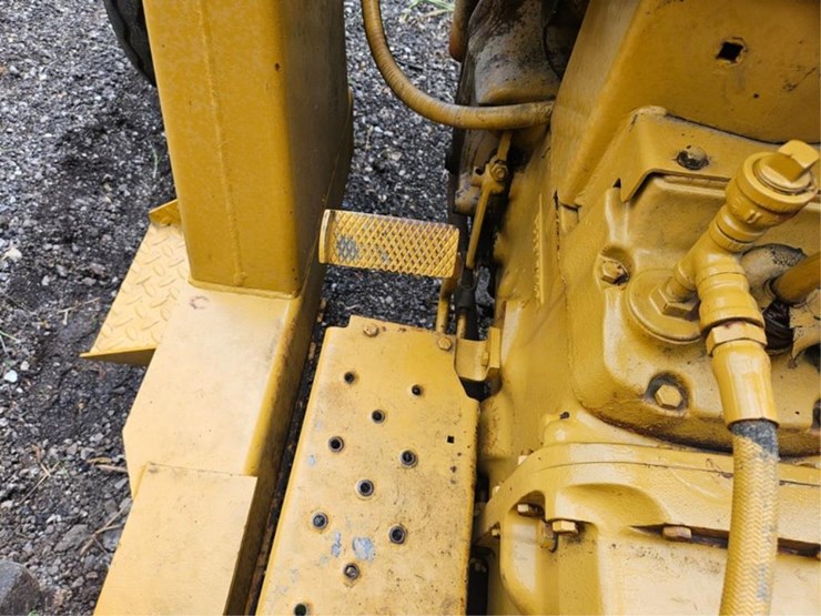 #2008-•-massey-ferguson-loader-tractor-image-22