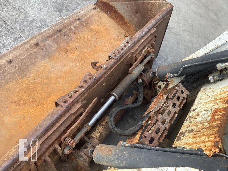 2017-bobcat-t650-image-10