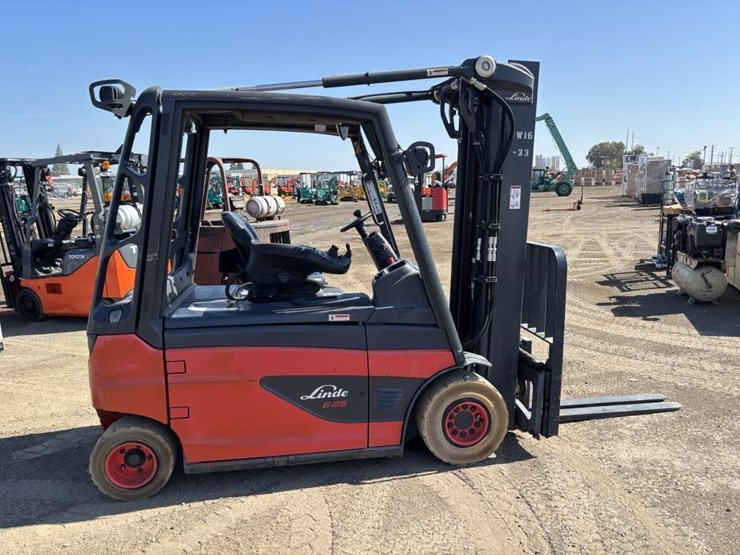 2016-linde-e25pl-forklift-image-7