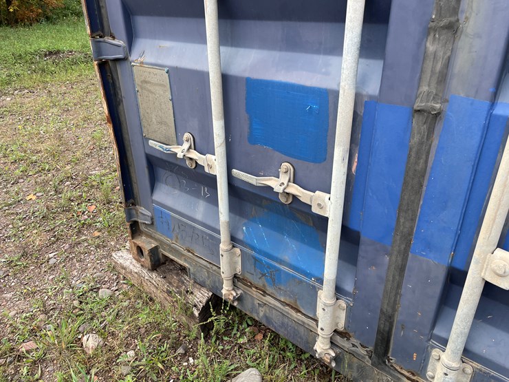 #8106-•-20'-standard-height-shipping-container-image-10