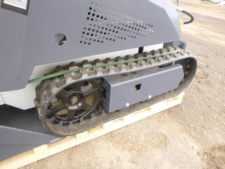 bttl-stm25-6-skid-steer-track-loader-image-17