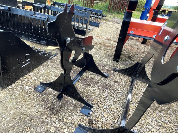 #3024-•-metal-coyote-target-image-8