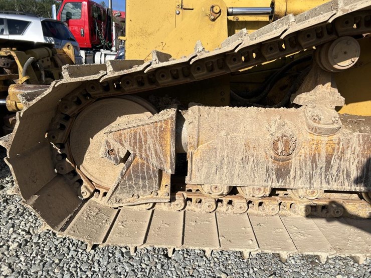 caterpillar-d4h-image-56
