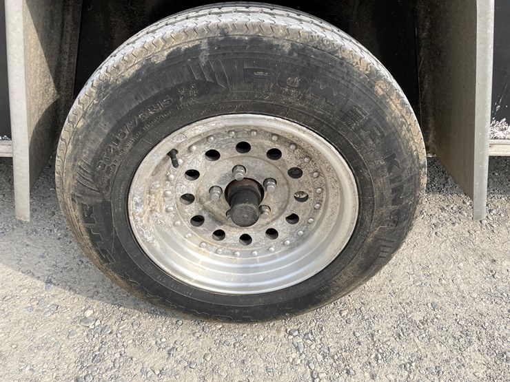#1028-•-12'-single-axle-enclosed-trailer-(no-title)-image-10