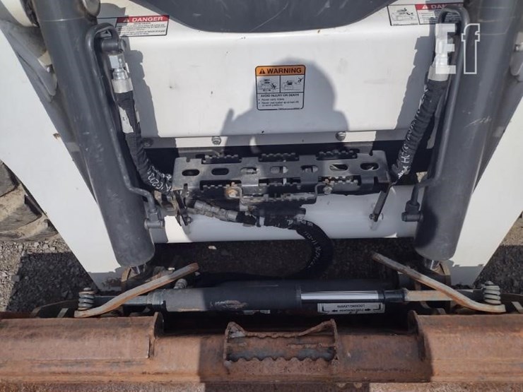 2022-bobcat-s740-image-18