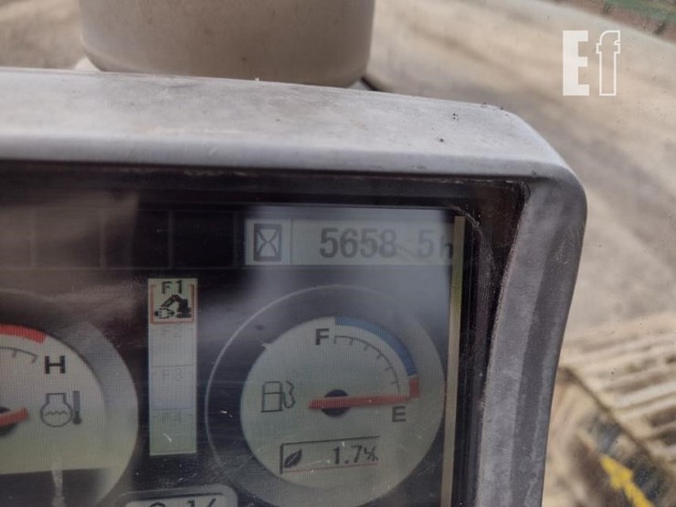 2011-deere-225d-lc-image-6