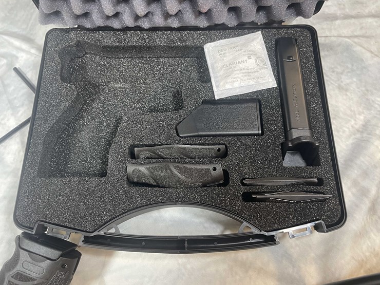 #4804-•-heckler-&-koch-p30-(v1)-9mm-luger-pistol,-sn:-129-135310-image-26