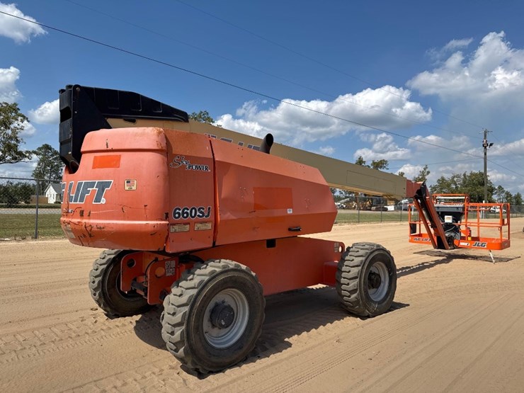 2005-jlg-660sj-image-2