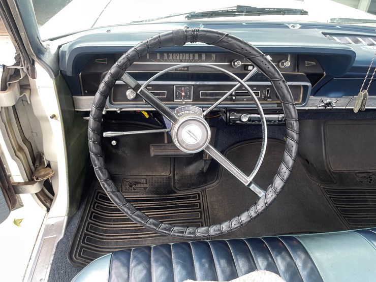 1965-ford-50-image-23