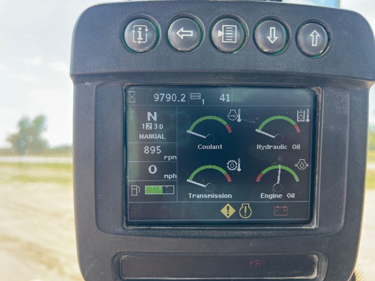 2012-deere-644k-image-33