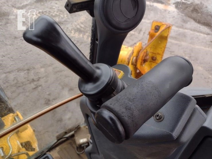2015-deere-310k-image-14