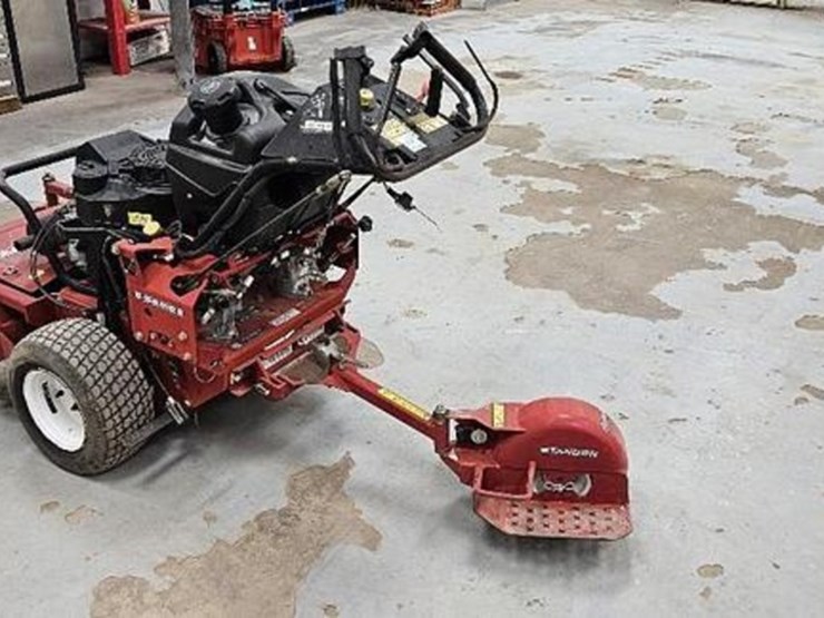 2018-exmark-riding-lawn-mower-image-5