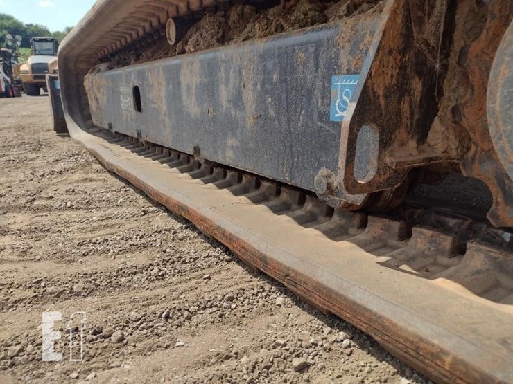 2022-deere-50g-image-32