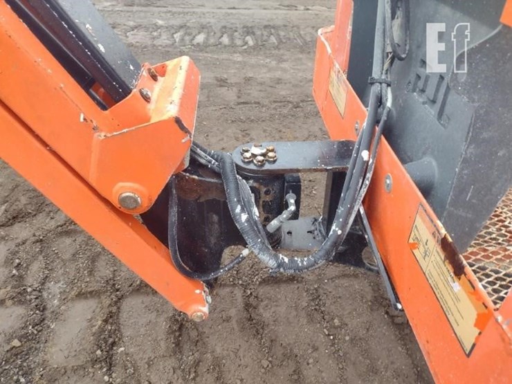 2016-jlg-340aj-image-20