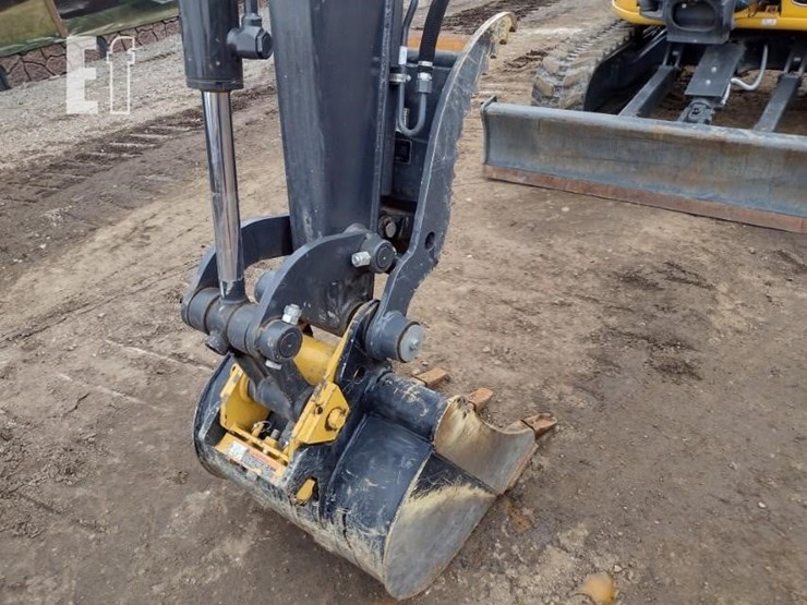 2023-deere-35g-image-17