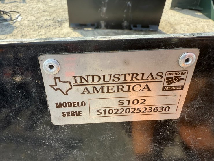#2036-•-industrias-america-s102-102"-snow-bucket-s102202523630-inv#-27975-image-10