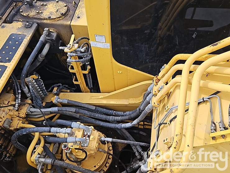 2018-komatsu-pc390-lc-11-image-31