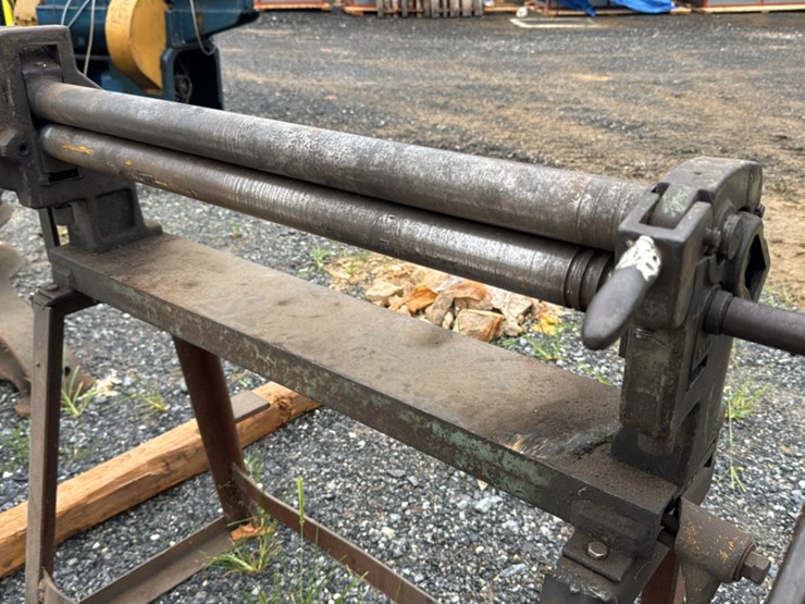 #150-•-manual-roller-image-3