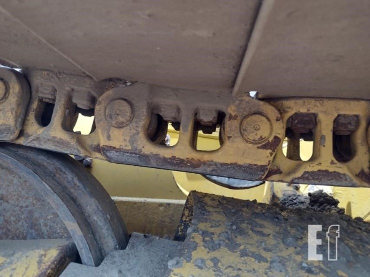 2017-komatsu-d39px-24-image-28