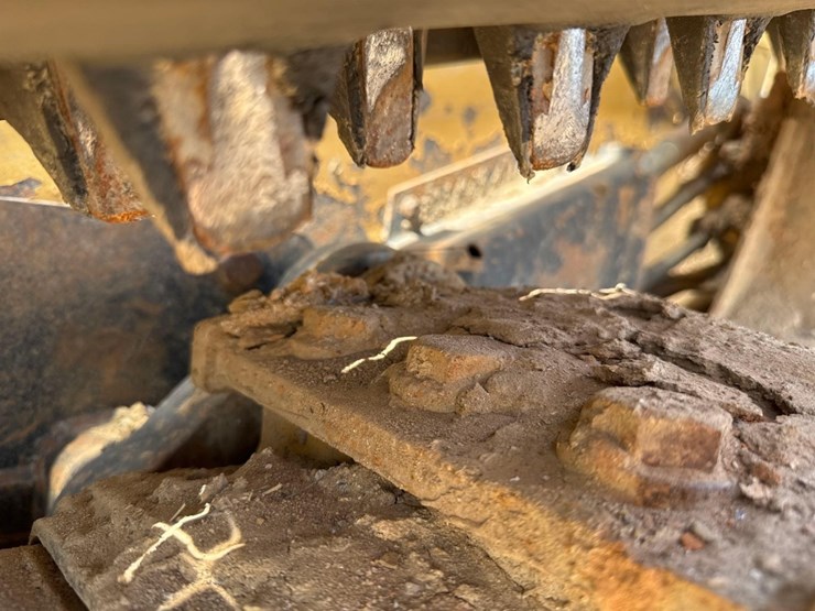 2016-caterpillar-249d-image-11