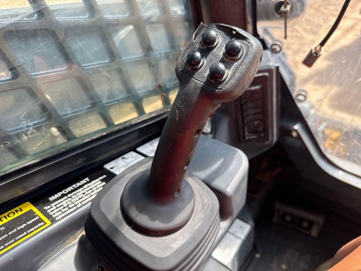 deere-333g-image-30