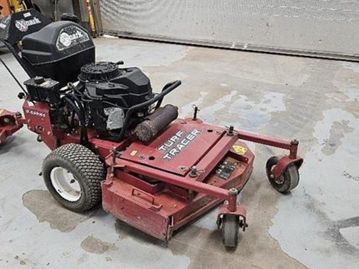 2018-exmark-riding-lawn-mower-image-2