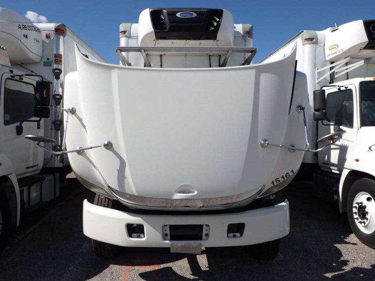2015-hino-268a-image-20