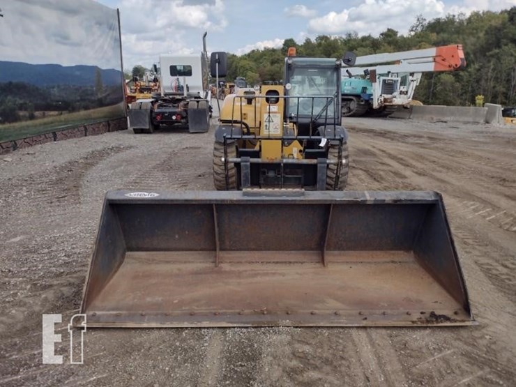 2010-caterpillar-th255-image-2