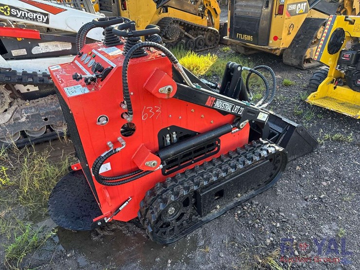 2024-agt-lrt23-mini-track-loader-skid-steer-image-3