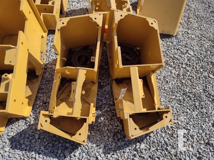 john-deere-wheel-loader-fenders-image-1