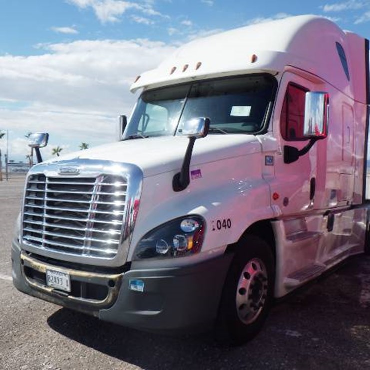 FREIGHTLINER CASCADIA 125
