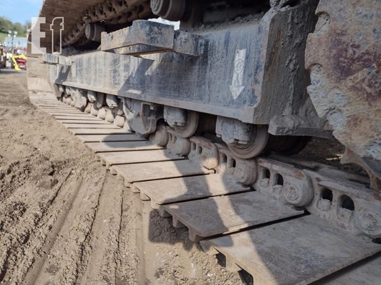 john-deere-210-image-35