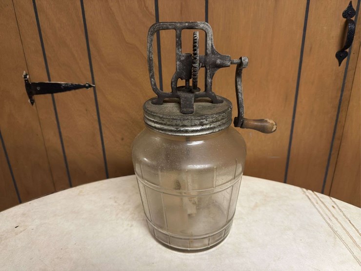 (19)-dairy-bottles-and-butter-churn-image-7