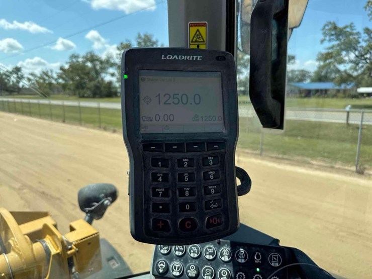 2019-caterpillar-926m-image-27