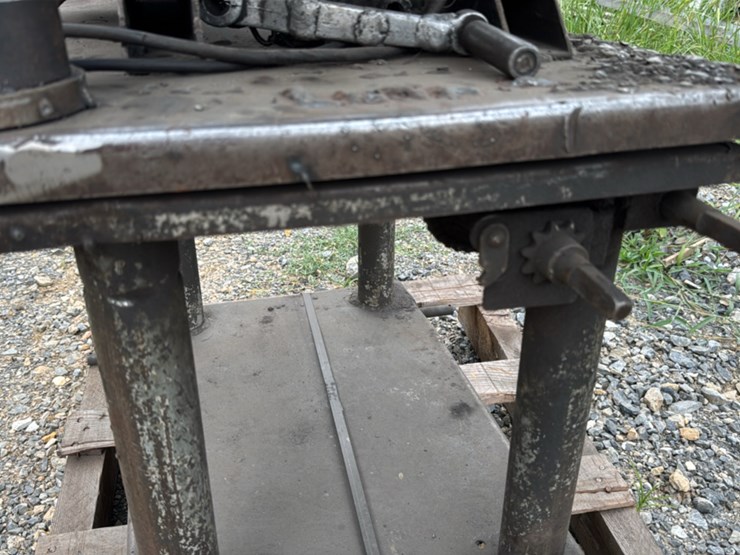 #134-•-custom-welding-turn-table-image-12