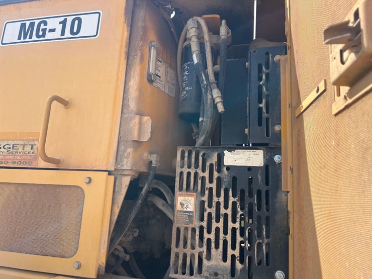 2008-deere-672d-image-20