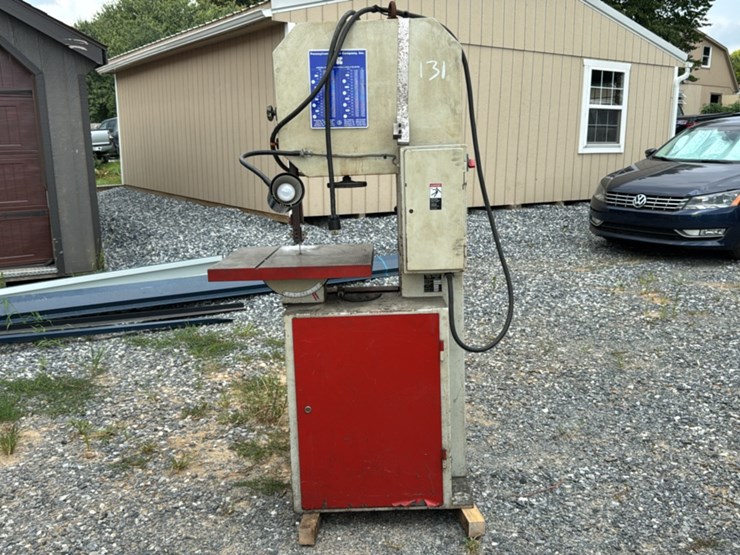#131-•-vertical-band-saw-image-1