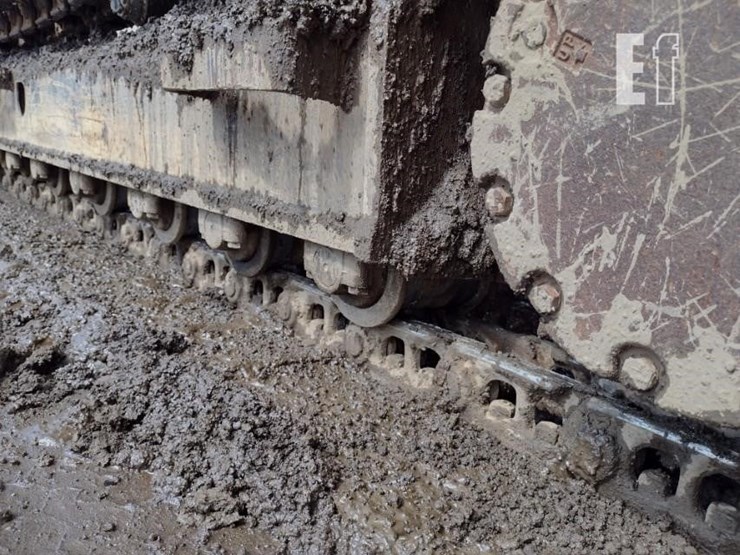 deere-120-image-34