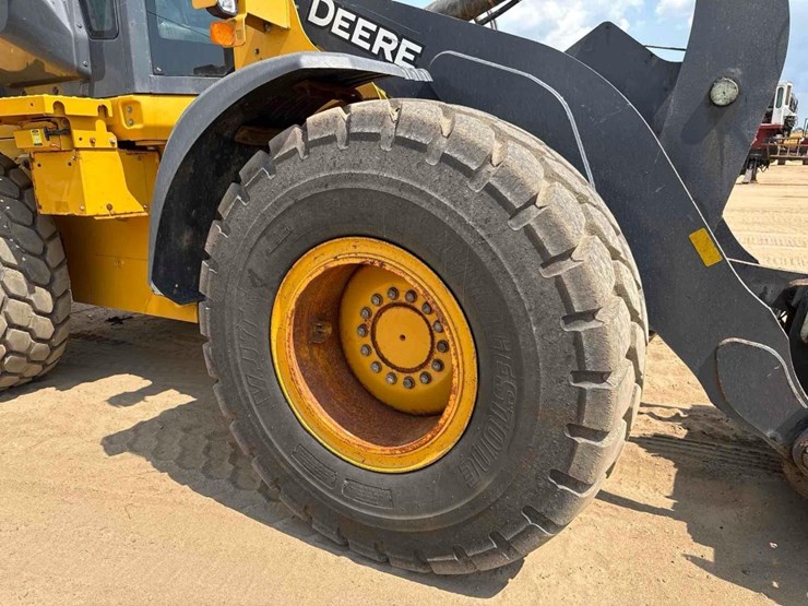 2021-deere-524p-image-12