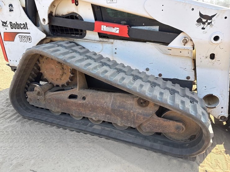2020-bobcat-t870-image-13