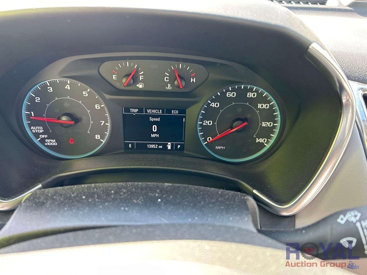 2021-chevrolet-equinox-ls-image-12