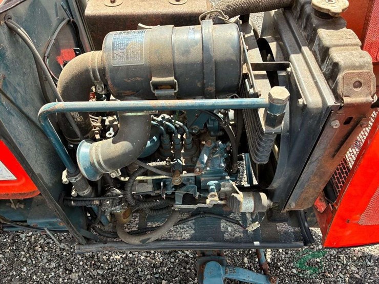 2002-kubota-f2000-image-12