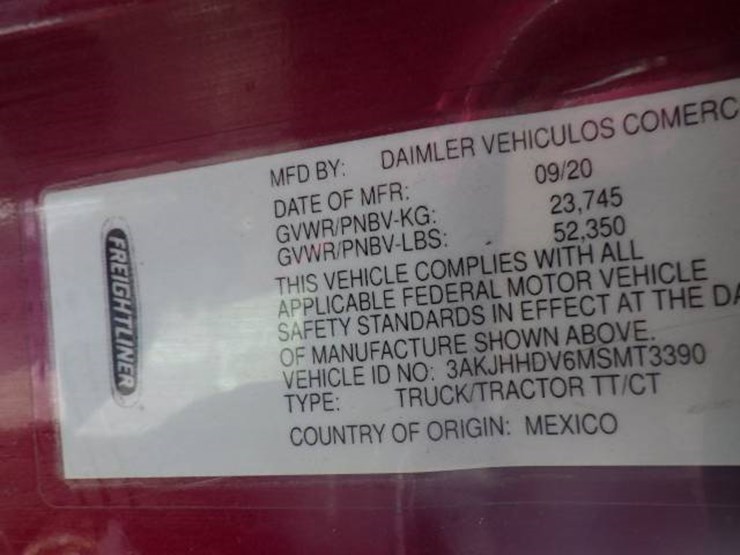 2021-freightliner-cascadia-126-image-14