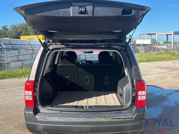 2017-jeep-patriot-image-21
