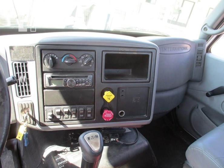 2005-international-transtar-8600-image-9