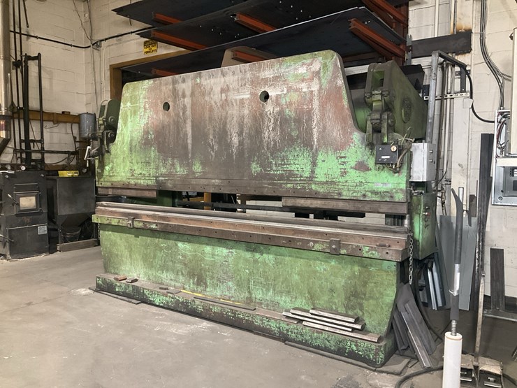 #105-•-175-ton-accur-press-brake-image-2